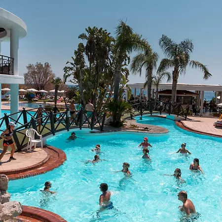 Calypso Beach 4*