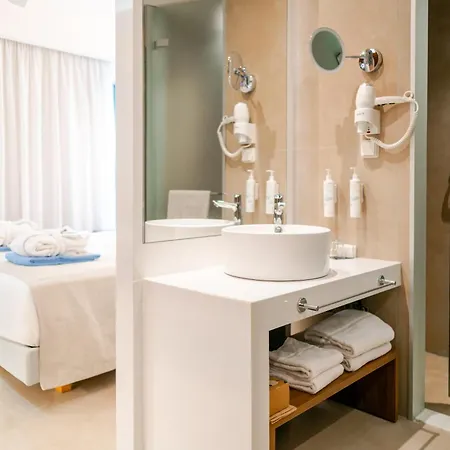 Semesteranläggning (resort) Calypso