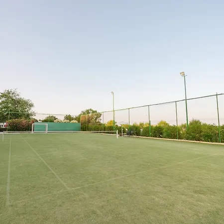 Semesteranläggning (resort) Calypso 4*