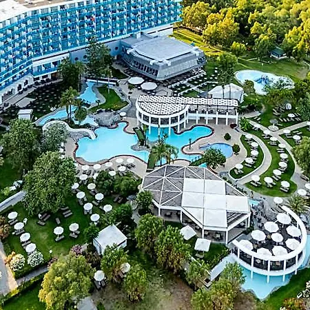 Calypso Beach Resort 4*