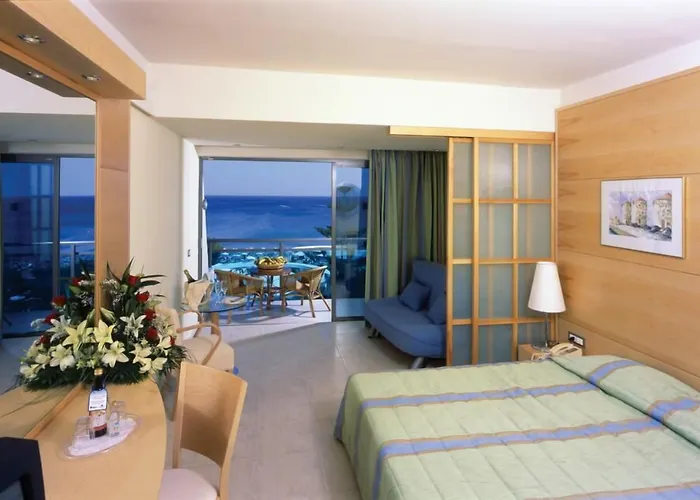 Calypso Resort 4*