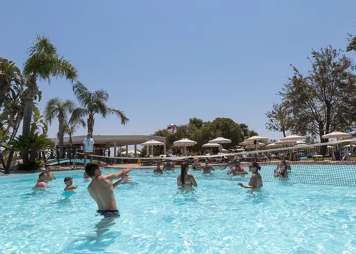 Calypso منتجع 4*